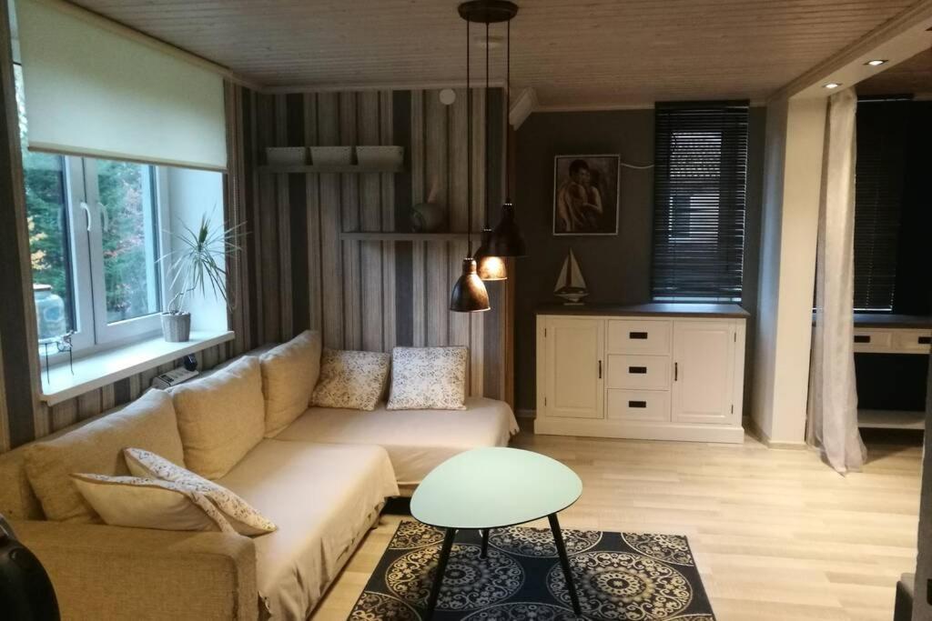 Quiet Place With Garden Studio Apartment Tallinn Exterior foto